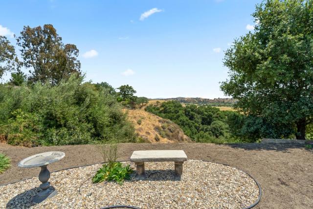 38 Barbras Court, Hollister CA: https://media.crmls.org/mediaz/f91eac0d-ea8b-41bf-b1d5-cc40a3b9fa38.jpg