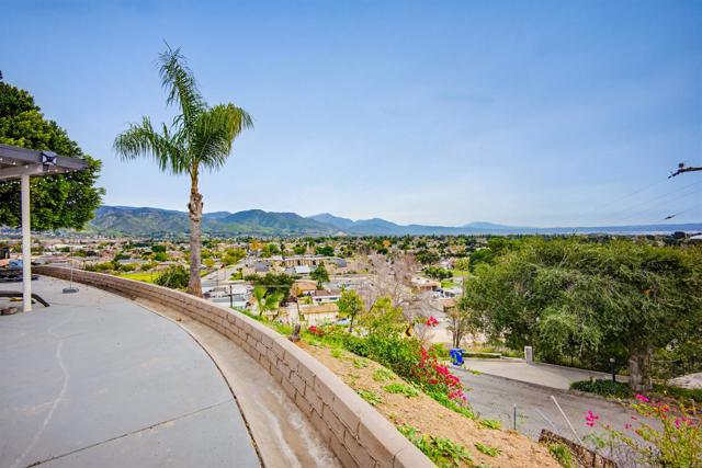 Detail Gallery Image 7 of 35 For 304 Edgerton, San Bernardino,  CA 92405 - 4 Beds | 3 Baths