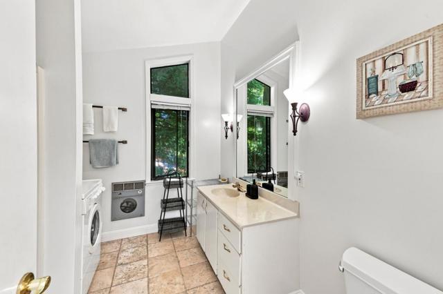 150 New Place Road, Hillsborough CA: https://media.crmls.org/mediaz/f91f1126-1579-4a71-9ee7-cf3d16a380c7.jpg
