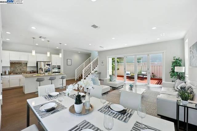 8360 Marine Way, Newark CA: https://media.crmls.org/mediaz/f91fe35e-3420-486d-b224-166ded3b18c6.jpg