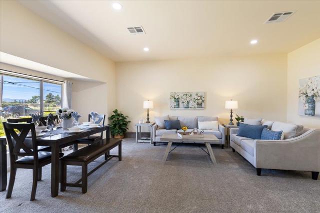 11370 Center Avenue, Gilroy CA: https://media.crmls.org/mediaz/f920b87a-3afd-4f46-ad19-d60b728af968.jpg