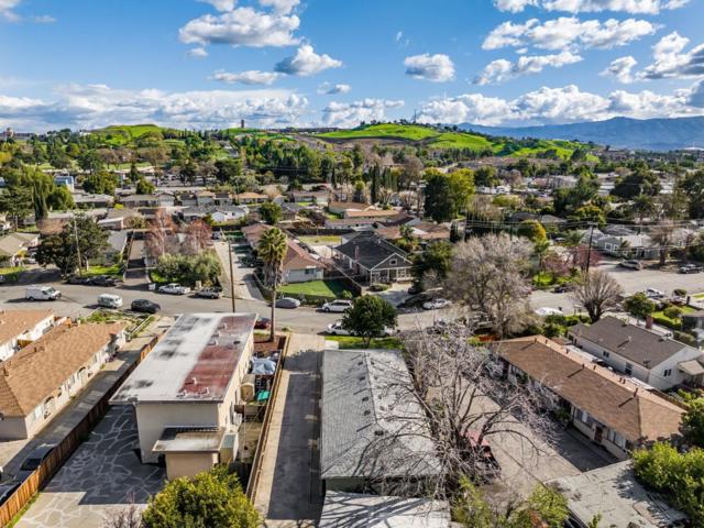 317 Perrymont Avenue, San Jose CA: https://media.crmls.org/mediaz/f920c4bb-e59c-448a-8328-dcfd5b25c0f5.jpg