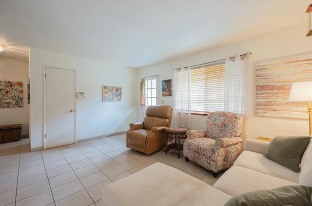 16566 Meridian Road, Salinas CA: https://media.crmls.org/mediaz/f920d335-e240-4716-a909-0787b6798e96.jpg