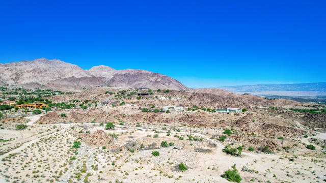49305 Highway 74, Palm Desert CA: https://media.crmls.org/mediaz/f9215f1c-b032-403c-addf-74d708becc8b.jpg
