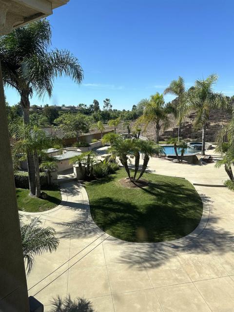 Image 6 of 37 For 684 Coastal Hills Dr
