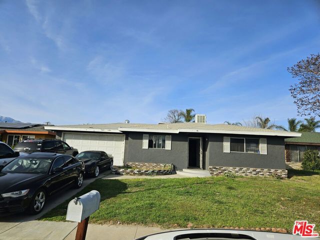 16250 Upland Avenue, Fontana, California 92335, 2 Bedrooms Bedrooms, ,1 BathroomBathrooms,Single Family Residence,For Sale,Upland,25499047