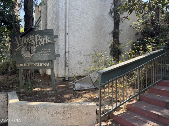 8601 International Avenue, Canoga Park CA: https://media.crmls.org/mediaz/f9261fc9-4f95-421c-8554-6baa691b1859.jpg