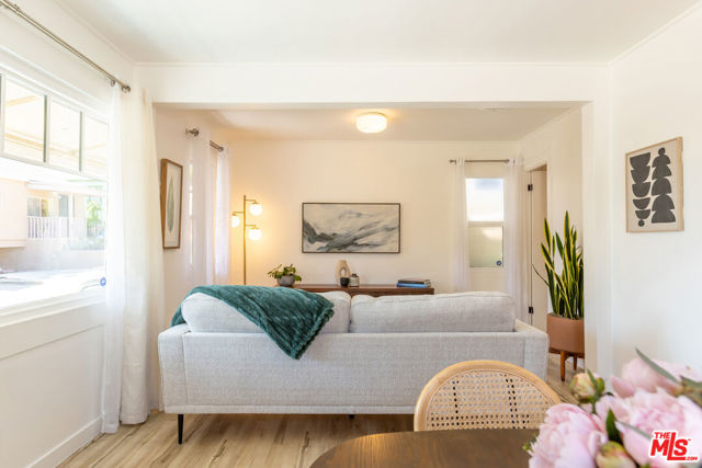 1519 Morton Terrace, Los Angeles CA: https://media.crmls.org/mediaz/f9263d27-7541-4d22-8040-4719ee93d184.jpg