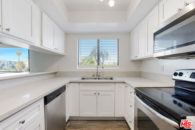 5000 S Centinela Avenue, Los Angeles CA: https://media.crmls.org/mediaz/f9269e31-b761-4caa-adf7-4b91409c1b01.jpg