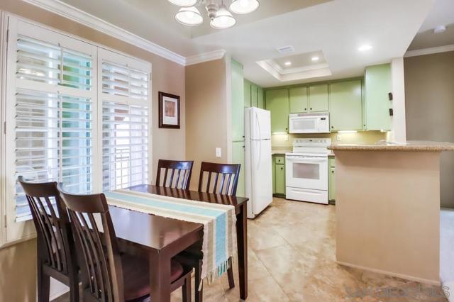 2020 Camino De La Reina, San Diego CA: https://media.crmls.org/mediaz/f926fda0-37d0-4e3c-b885-6bd990b46936.jpg