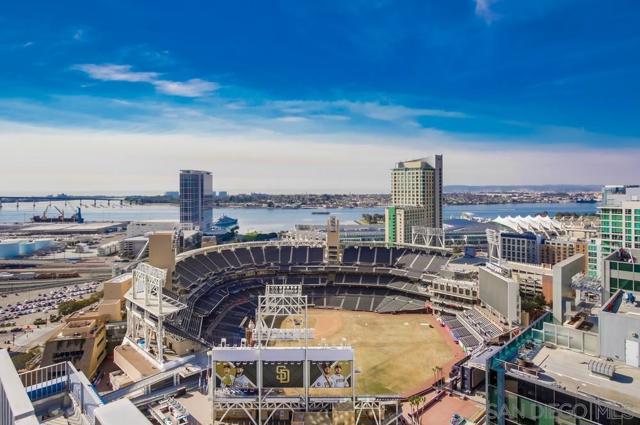 321 10th Ave, San Diego CA: https://media.crmls.org/mediaz/f9271754-0839-4d00-9cfb-305567d829d5.jpg