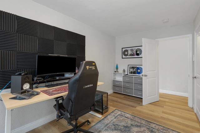 Detail Gallery Image 17 of 27 For 3820 Hilltop Dr, San Diego,  CA 92102 - 3 Beds | 2 Baths