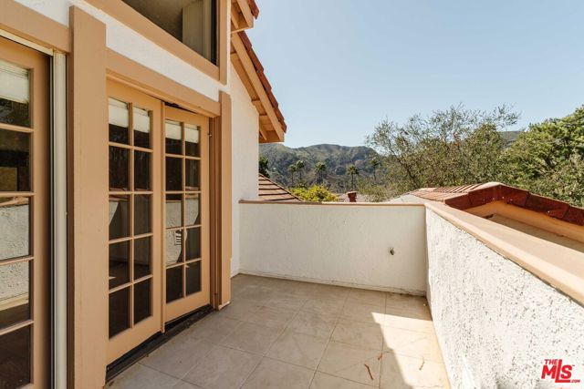 Drew Fenton | 17053 Palisades Circle Pacific Palisades CA | MLS: 7433748 Drew Fenton | 17053 Palisades Circle Pacific Palisades CA | MLS: 7433748