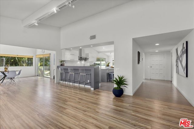 Drew Fenton | 16633 Bienveneda Place Pacific Palisades CA | MLS: 7170214