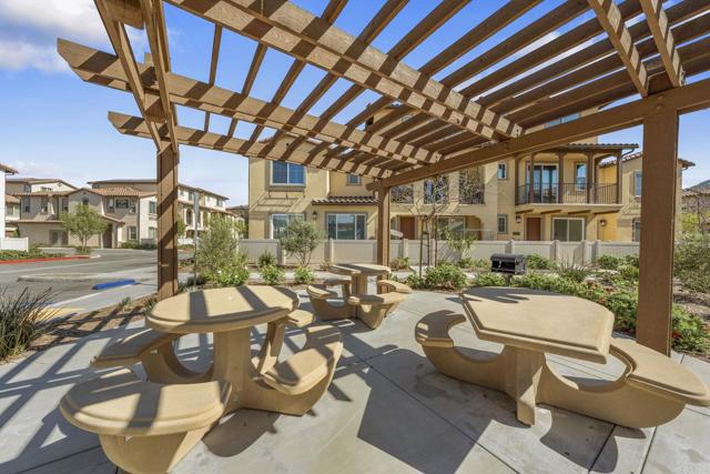 Detail Gallery Image 25 of 29 For 45218 via Vela, Temecula,  CA 92592 - 3 Beds | 2/1 Baths