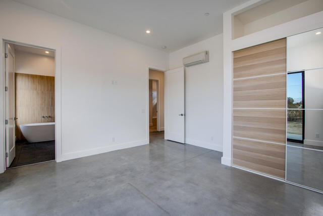 66050 Cottonwood Drive, Joshua Tree CA: https://media.crmls.org/mediaz/f9291f49-77be-4b79-b4bd-020b50d8f48a.jpg