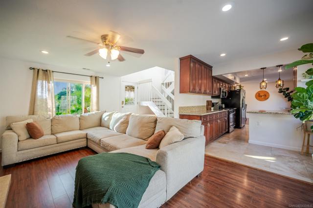 140 Rainier Ct, Chula Vista CA: https://media.crmls.org/mediaz/f929c722-502f-4244-ae0d-d4b6df5c8d7d.jpg