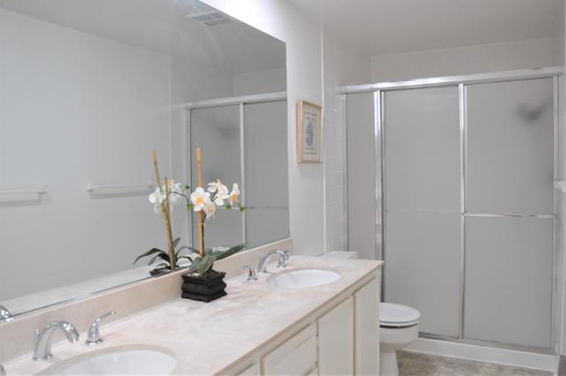 1040 Pizarro Lane, Foster City CA: https://media.crmls.org/mediaz/f92a13ba-e94b-4612-8803-65552dc71d36.jpg