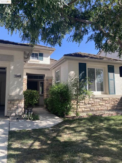 10448 almanor circle, Stockton CA: https://media.crmls.org/mediaz/f92a695e-3253-458d-a723-dba21c4bc03f.jpg