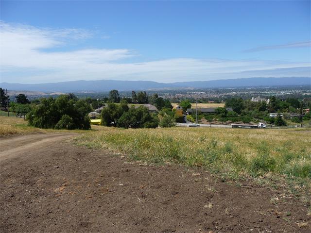 2390 Mt, Pleasant Road, San Jose CA: https://media.crmls.org/mediaz/f92aea63-cc80-4221-a02e-7f04b00f1c4f.jpg