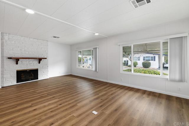 Detail Gallery Image 6 of 44 For 7467 Mission Gorge Rd Spc 10,  Santee,  CA 92071 - 2 Beds | 2 Baths