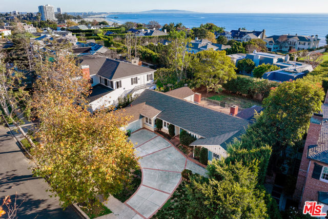 15030 Altata Drive, Pacific Palisades, California 90272, 4 Bedrooms Bedrooms, ,3 BathroomsBathrooms,Single Family Residence,For Sale,Altata,24351617