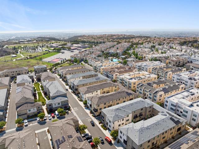 5212 Beachfront, San Diego CA: https://media.crmls.org/mediaz/f92bca7a-3cf8-4934-a7c5-4e5d163b63f9.jpg