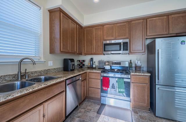 670 Bikle Drive, King City CA: https://media.crmls.org/mediaz/f92c8034-9030-425d-a0d9-701b96790463.jpg