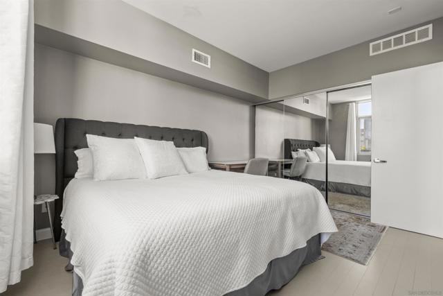 3788 Park Blvd, San Diego CA: https://media.crmls.org/mediaz/f92d45bb-36d5-4a57-b44b-2d80946001c5.jpg