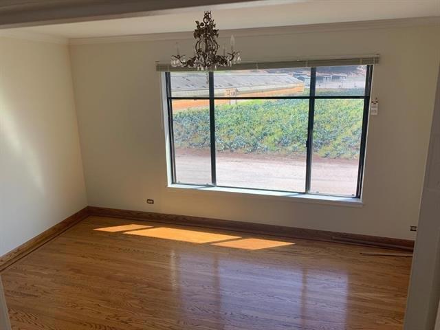 925 Miramontes Street, Half Moon Bay CA: https://media.crmls.org/mediaz/f92da2cc-a07a-48f2-a9a8-830907843a47.jpg