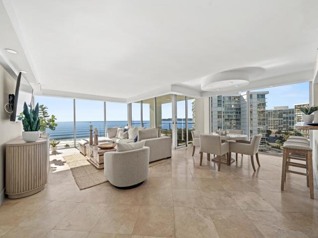 1810 Avenida Del Mundo, Coronado CA: https://media.crmls.org/mediaz/f92ea40d-dd29-486a-9ae5-2095fde41239.jpg