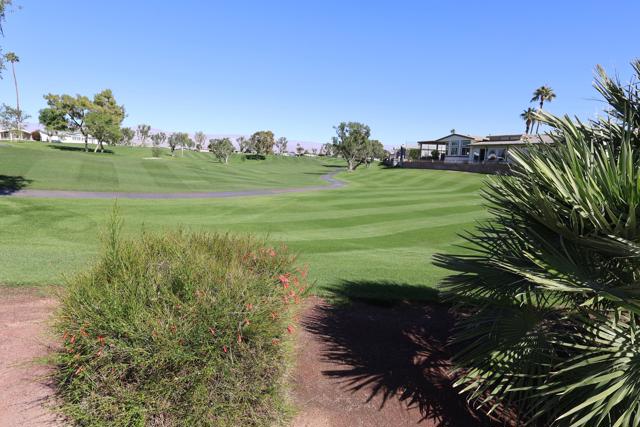 39880 Palm Greens Parkway, Palm Desert CA: https://media.crmls.org/mediaz/f92ebd00-4230-49c7-94d7-a9b1a52cf4a6.jpg