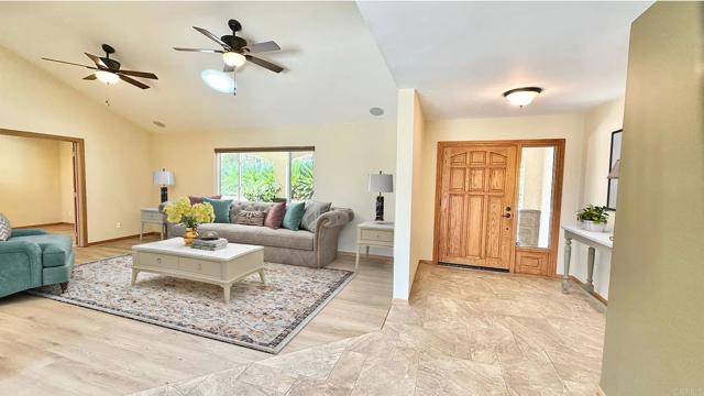 Detail Gallery Image 7 of 35 For 2798 Alta Vista Dr, Fallbrook,  CA 92028 - 3 Beds | 2/1 Baths