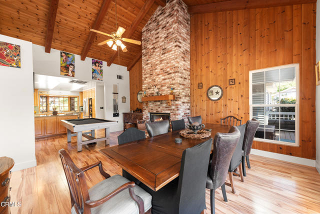 4850 N Moorpark Road, Thousand Oaks CA: https://media.crmls.org/mediaz/f92fc172-0c92-4fa6-a86e-39e232e05ea7.jpg
