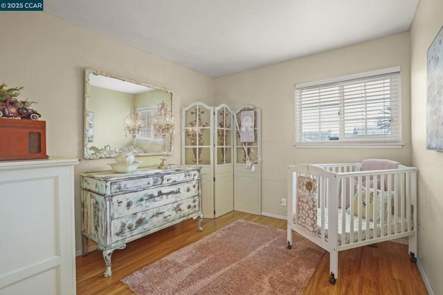 Image 23 of 33 For 2279 Saint George Dr