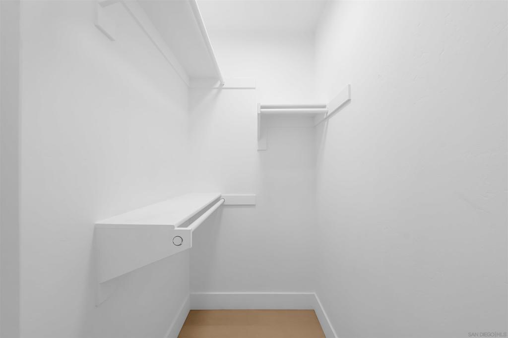 1030 Robinson Ave - photo 9