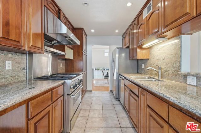13065 Mindanao Way, 8 photo 11
