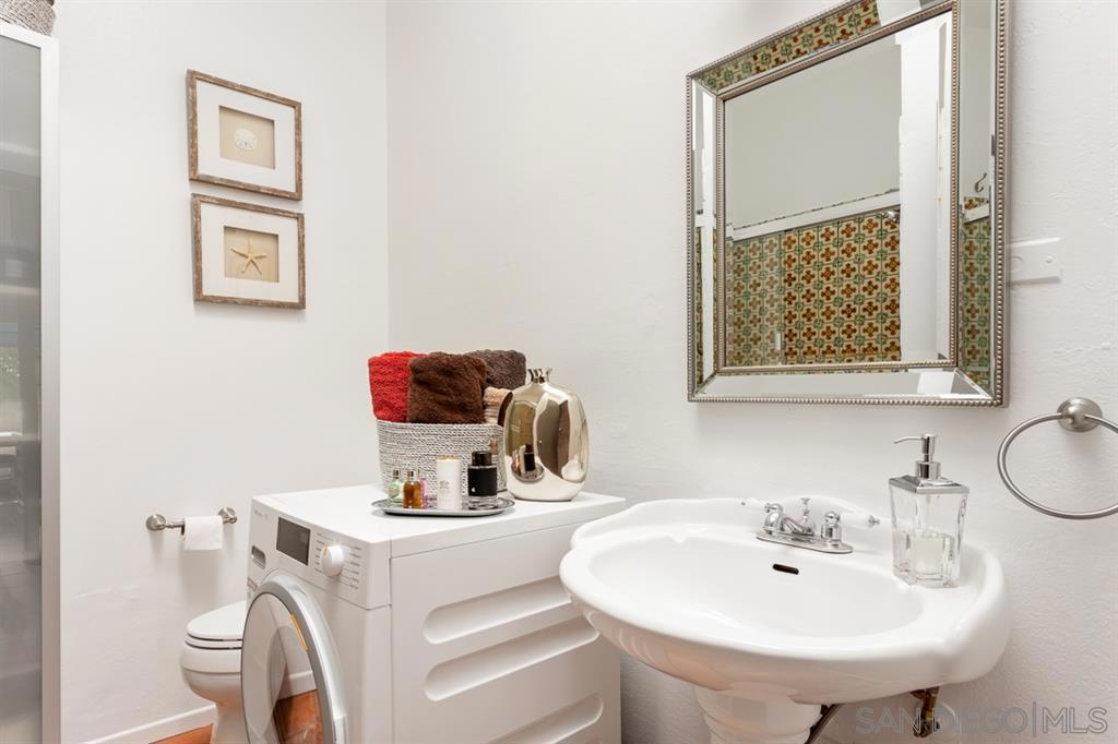 8328 Regents Rd - photo 13