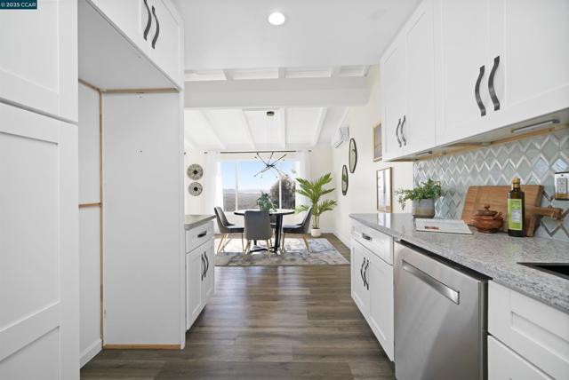 5929 Harbor View Ave, San Pablo CA: https://media.crmls.org/mediaz/f9315316-4359-4fa4-9e92-0da4c03903b0.jpg