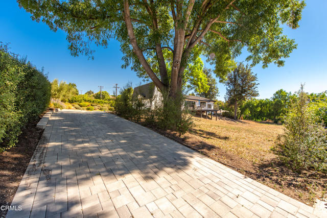 Detail Gallery Image 4 of 65 For 2474 Barbara Dr, –,  CA 93012 - 4 Beds | 3/1 Baths