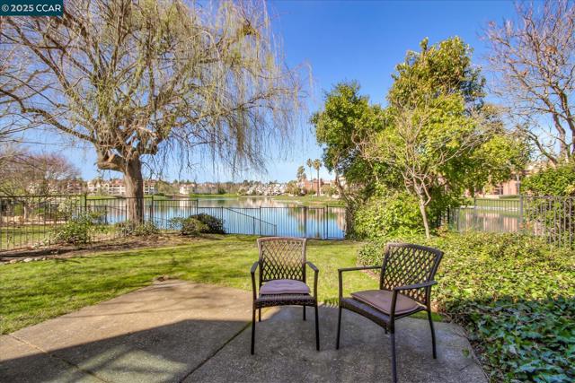 5070 E Lakeshore Drive, San Ramon CA: https://media.crmls.org/mediaz/f932543e-91da-4fb8-a4d2-75492b074c51.jpg