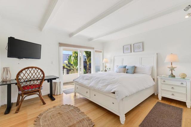 619 Beach Drive, Aptos CA: https://media.crmls.org/mediaz/f932a36c-b966-43eb-8ef8-afb422975b5e.jpg