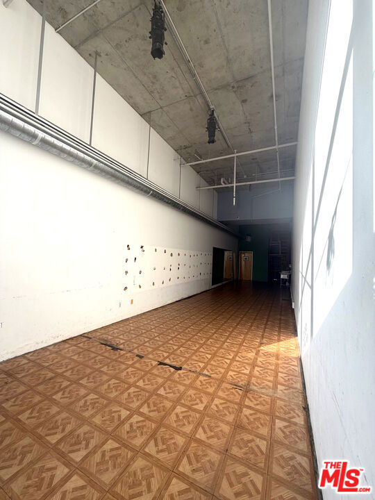  Commercial for Sale in Burbank, California