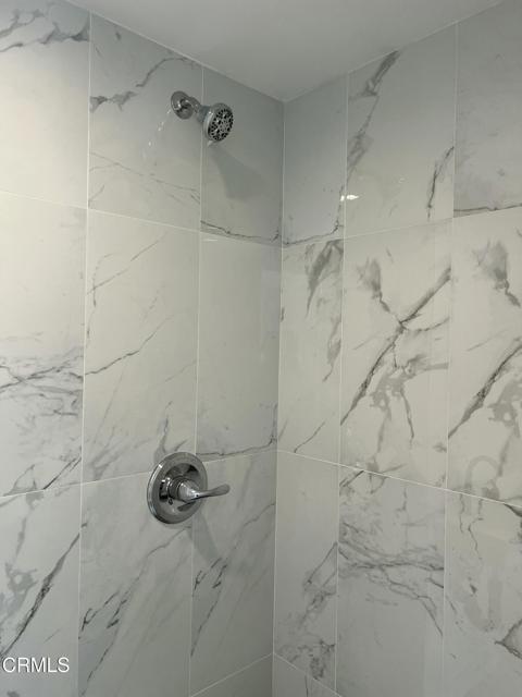 1726 1/2 Chevy Chase E Drive, Glendale CA: https://media.crmls.org/mediaz/f933bd84-7b0d-4d4e-83c4-668d75fcbef2.jpg