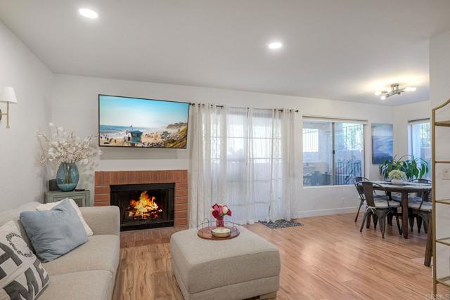 Detail Gallery Image 4 of 30 For 1056 Grape St, San Marcos,  CA 92069 - 2 Beds | 2 Baths