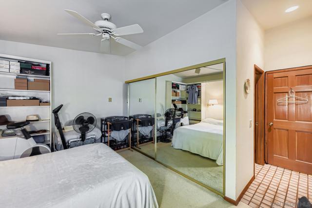 8840 Villa La Jolla Dr, La Jolla CA: https://media.crmls.org/mediaz/f934cd94-6f1a-4d3c-804a-2ec2d6a7c82a.jpg