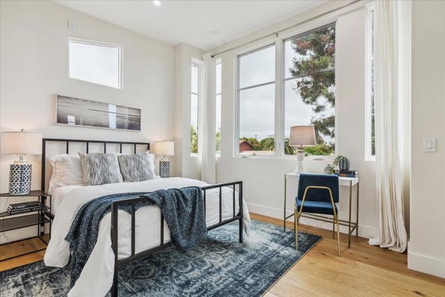 910 Cedar Street, Berkeley CA: https://media.crmls.org/mediaz/f9357b3c-1760-452b-8330-535981d86452.jpg