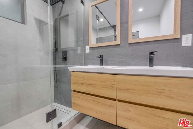 4 Bed Home for Sale in Valley Village, California