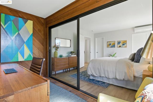5321 Miles Ave, Oakland CA: https://media.crmls.org/mediaz/f9360957-1d8f-4317-bead-2d2695c06c96.jpg