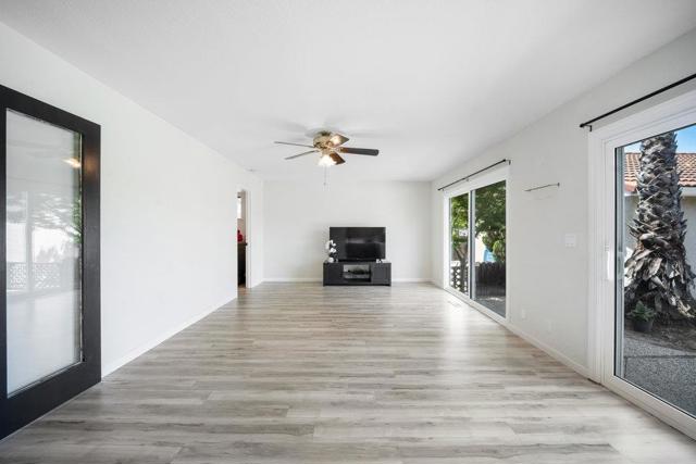 1711 Mantelli Drive, Gilroy CA: https://media.crmls.org/mediaz/f9369ad3-61df-477a-b01c-b2edeef547c1.jpg